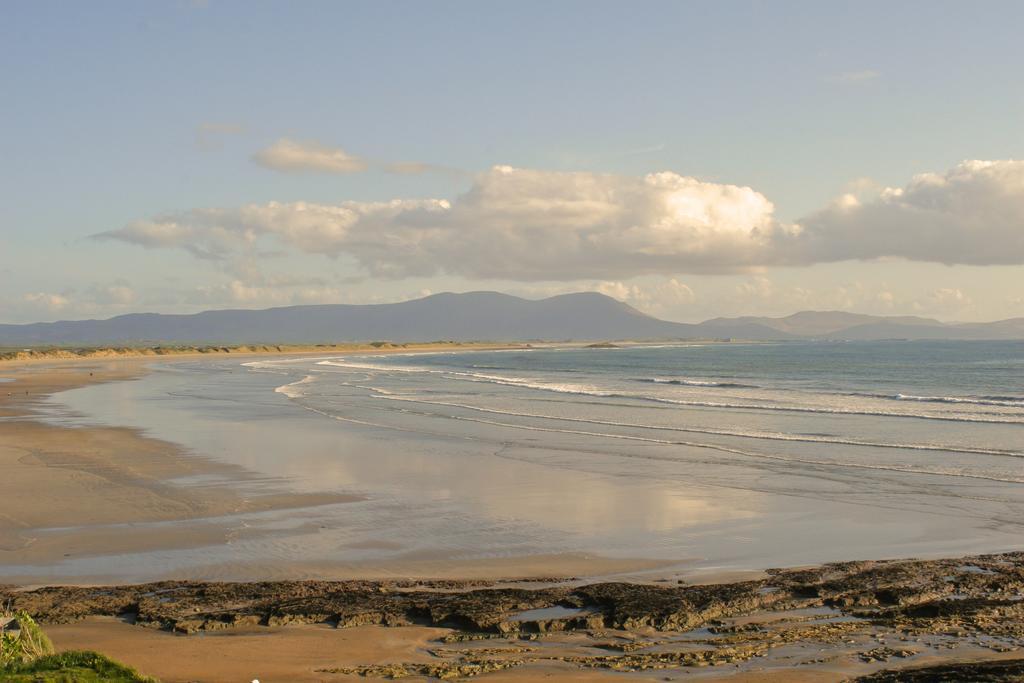 Oneills Apartments Ballyheigue Eksteriør billede