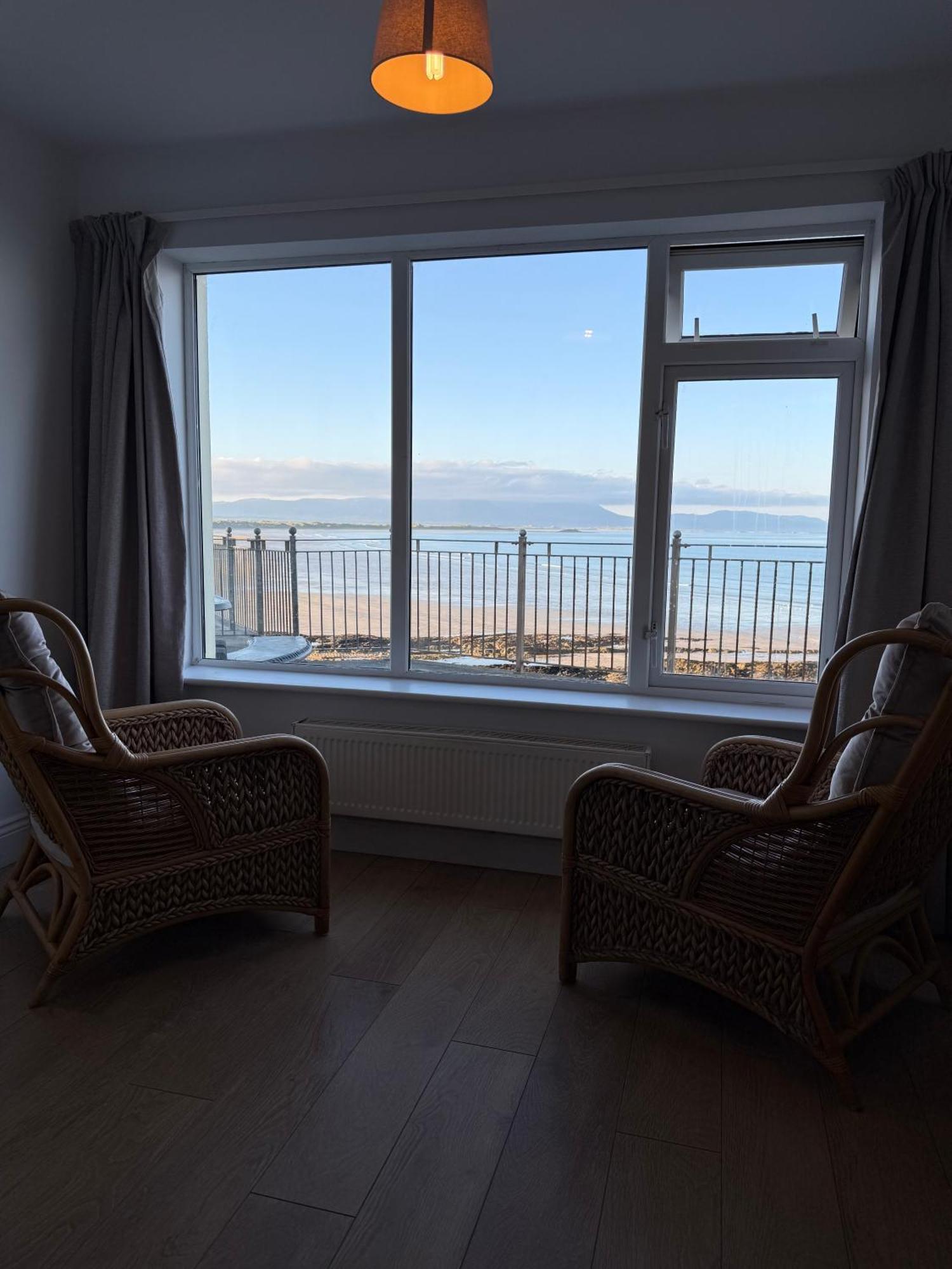 Oneills Apartments Ballyheigue Eksteriør billede